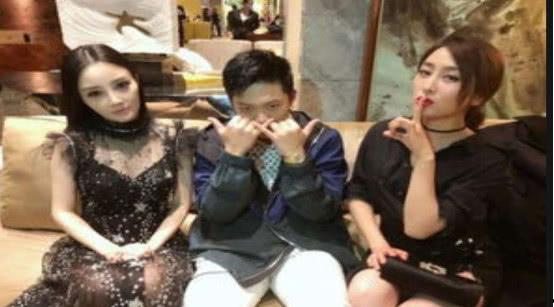 娱乐圈怎么看群众吃瓜,揭秘群众“吃瓜”背后的文化现象  第2张